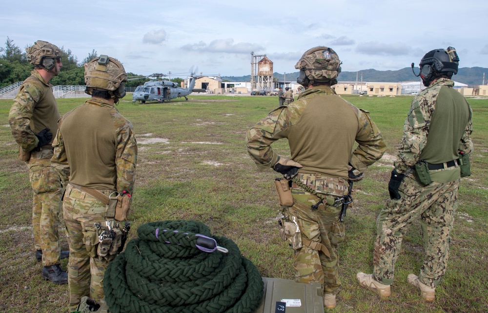 EODMU5 and Australian Army Participate in Pyrocrab