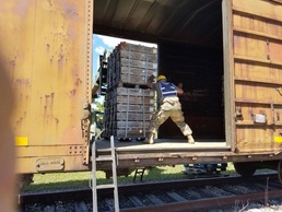 89B students learn to load ammunition on railcars at Fort McCoy