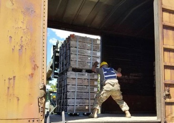 89B students learn to load ammunition on railcars at Fort McCoy