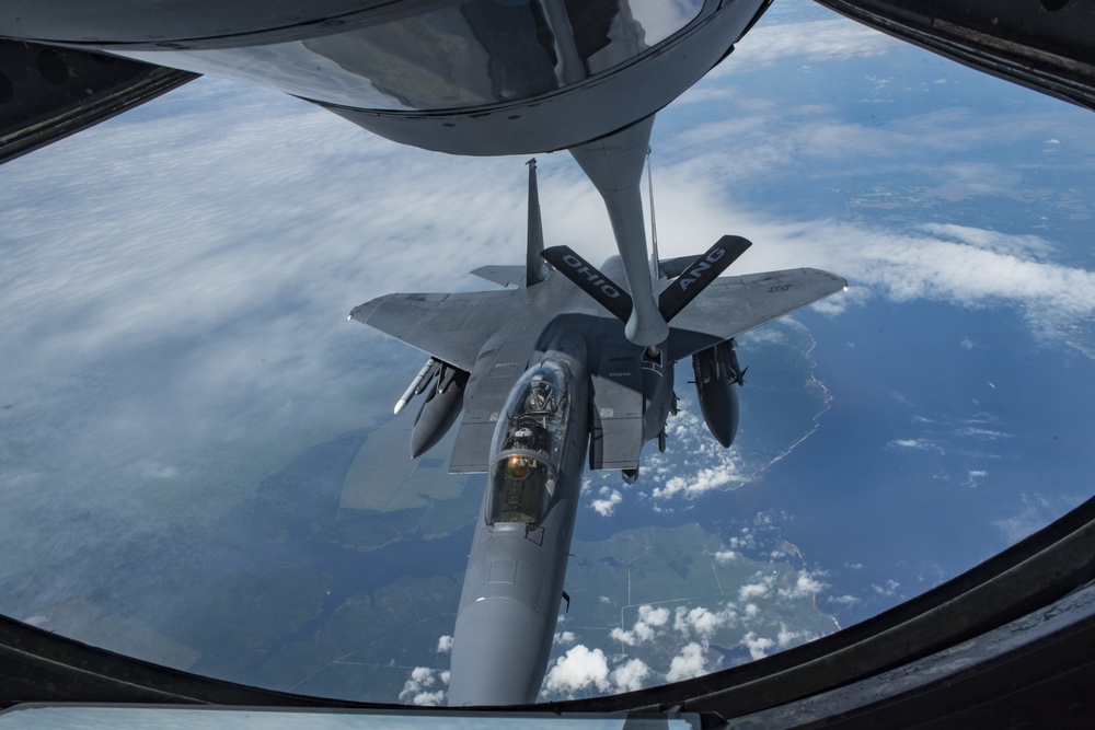 DVIDS - Images - 121st ARW KC-135 Stratotanker refuels Semour Johnson ...