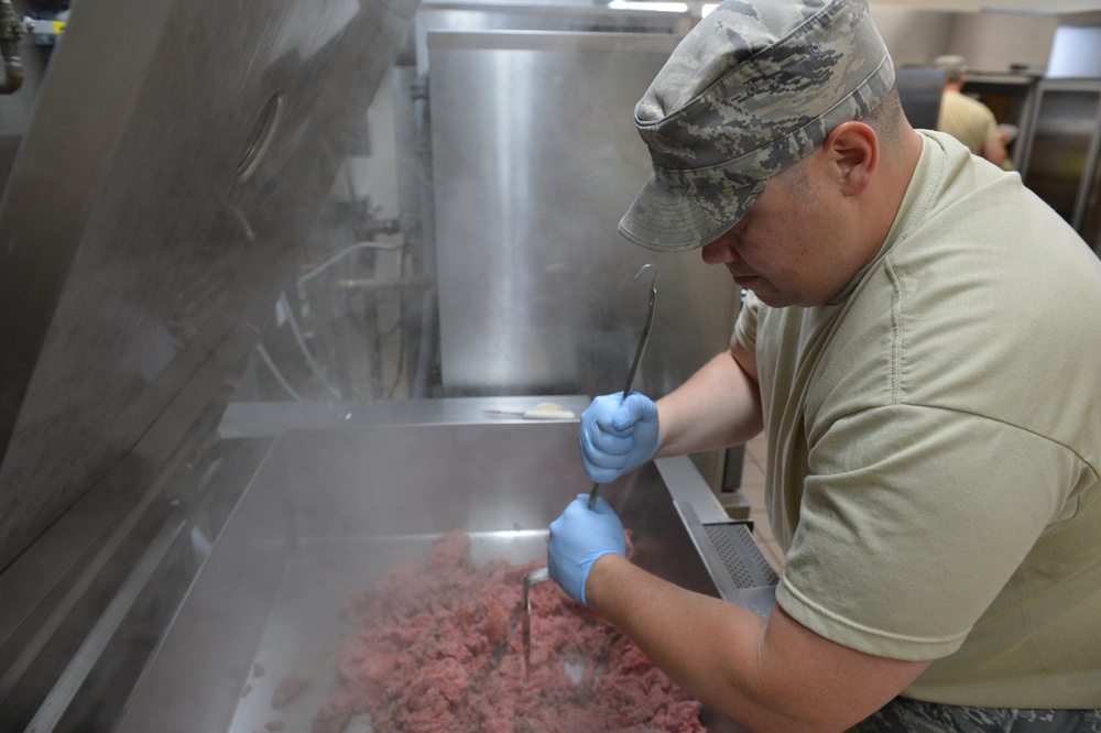 Serving Airmen One Meal at a Time
