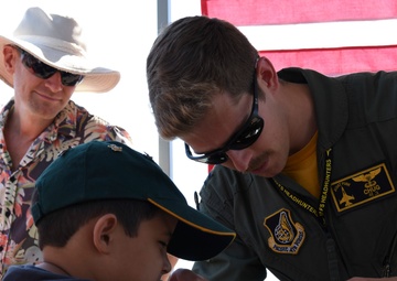 Wolf Pack showcase F-16 capabilities during Pitch Black Open Day 2018