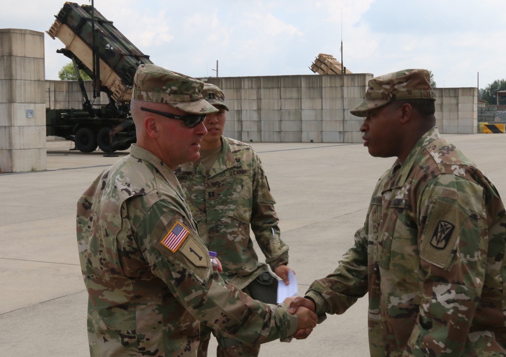 BG Morrissey visits Camp Humphreys air defenders