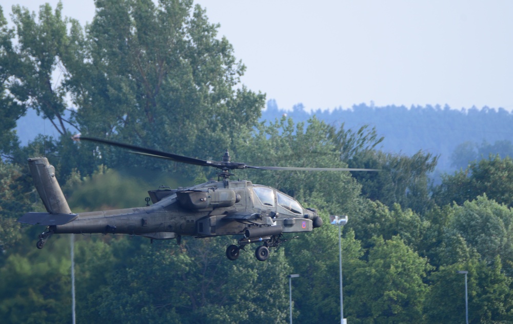 AH-64 Apache Helicopter Traffic Pattern Training Flight