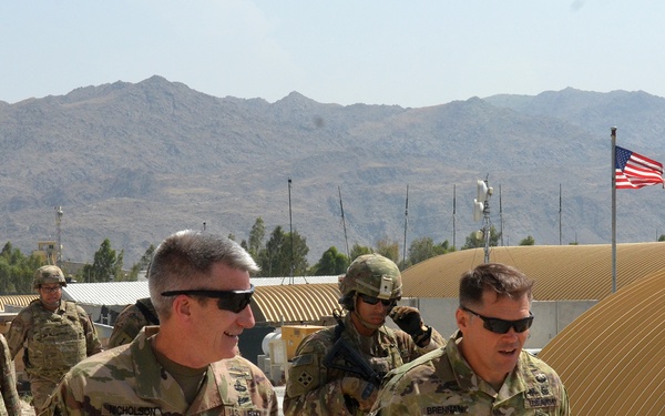 Battlefield Circulation with Resolute Support Commander