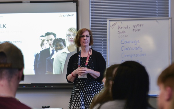 Nimitz Sailors Attend SafeTALK Training