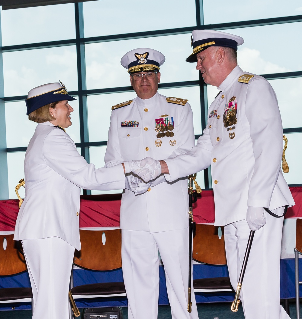 5th Coast Guard District welcomes new commander