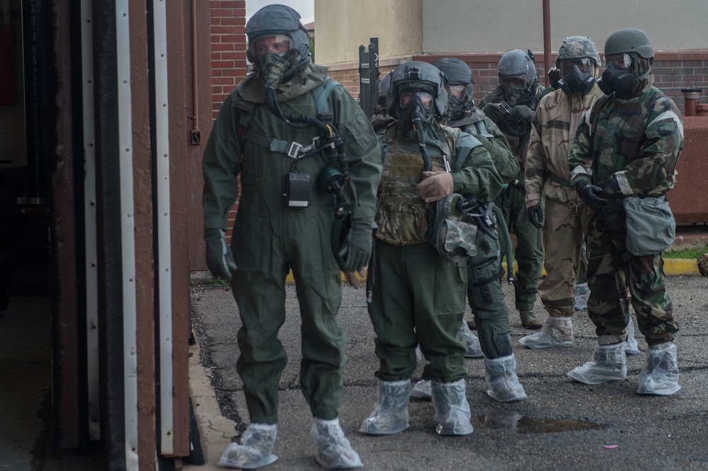 17 wings team up for AFE chemical response training