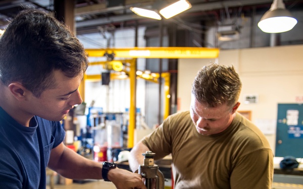 Surface Line Week 2018 Vavle Packing