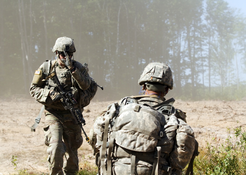 126 Infantry Regiment conducts squad movements