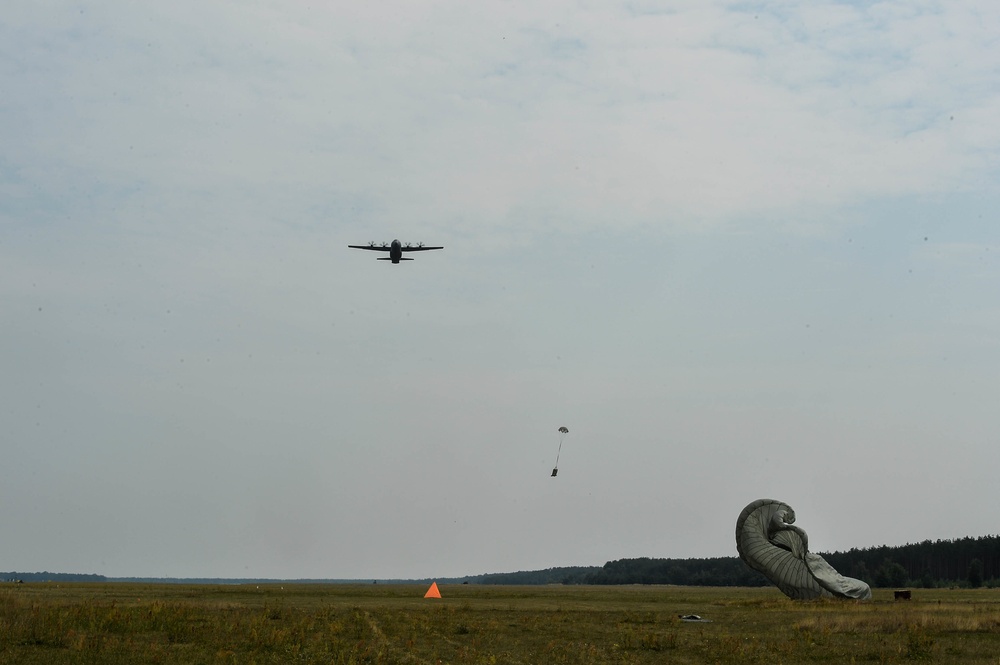 U.S., Polish Airmen celebrate partnership