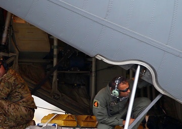 Cal Guard's MAFFS C-130s work Holy Fire