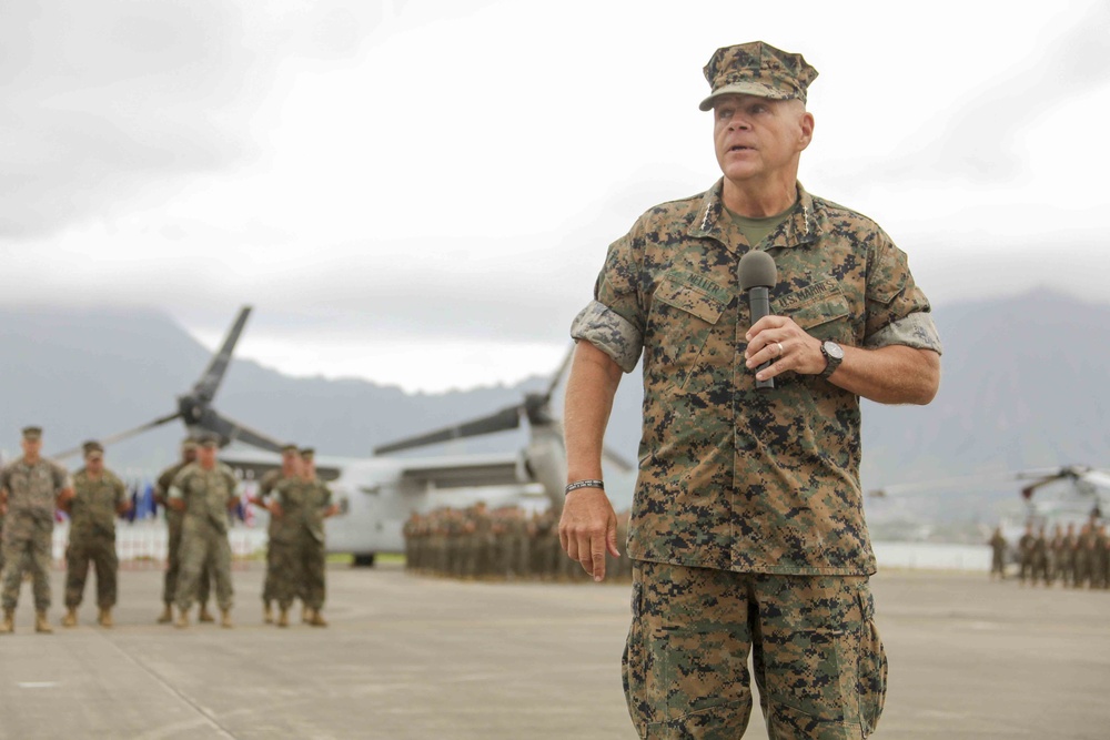 CMC Visits Pacific Command