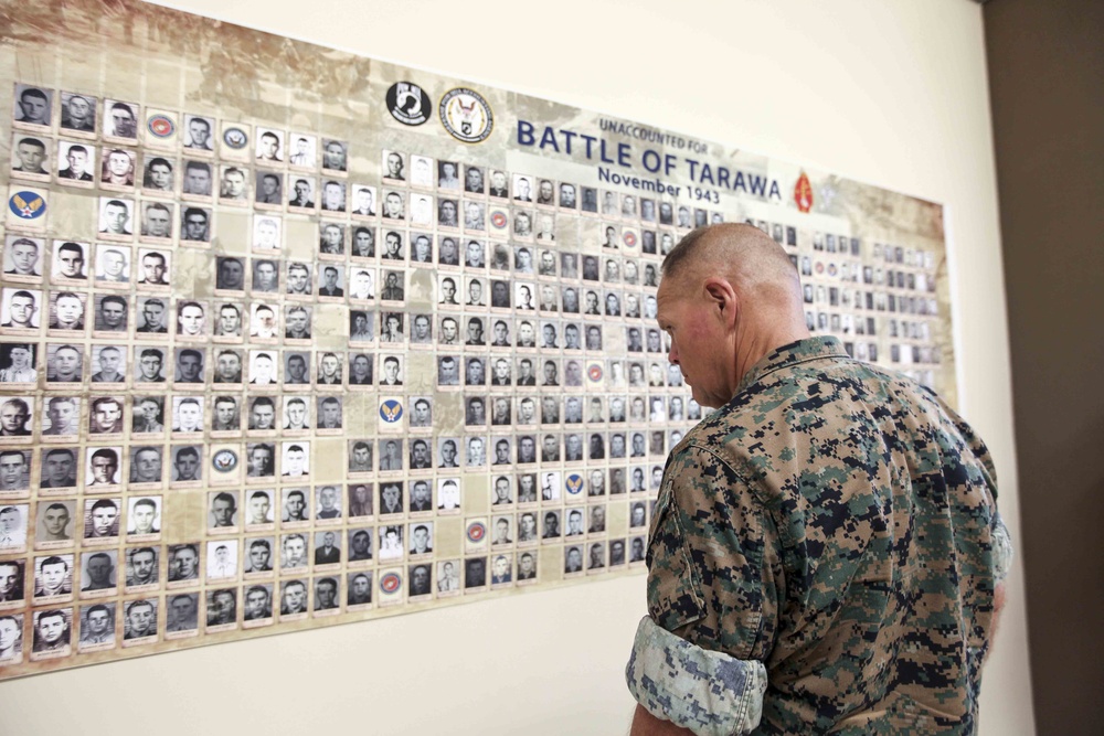 CMC Visits Pacific Command