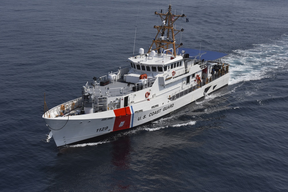 USCGC Forrest Rednour arriving in San Pedro