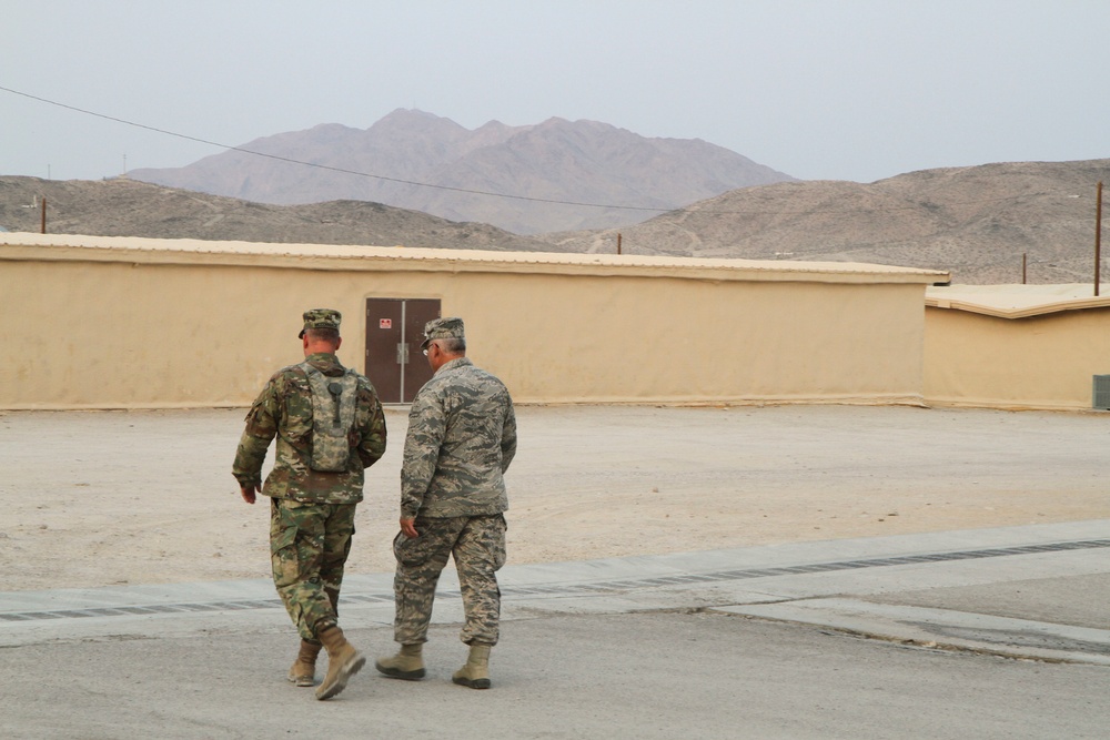 Pennsylvania TAG visits PAARNG units at NTC