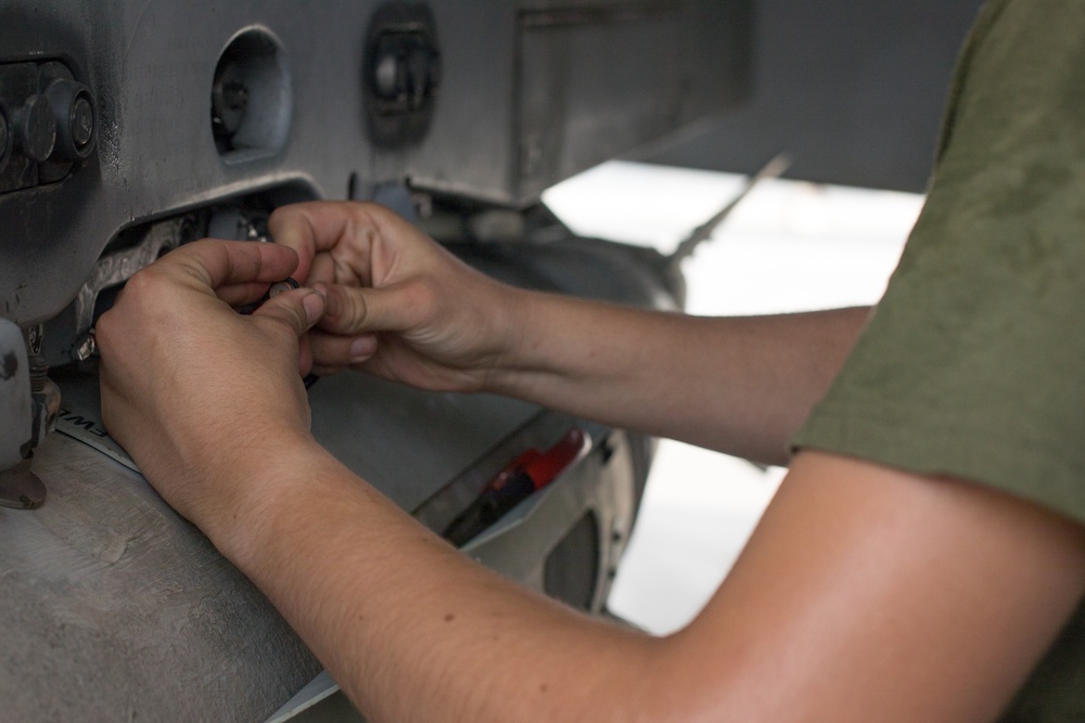 F/A-18 Hornet Maintenance