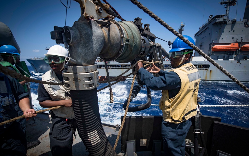 USS Carney Conducts Underway Replenishment