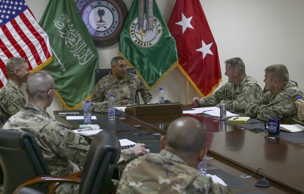 Lt. Gen. Michael X. Garrett, U.S. Army Central commander visits Soldiers in Kingdom of Saudi Arabia