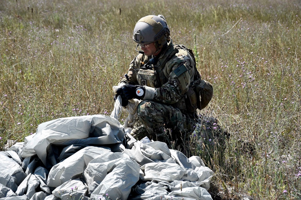 Pararescue specialists jump into exercise Northern Strike 18