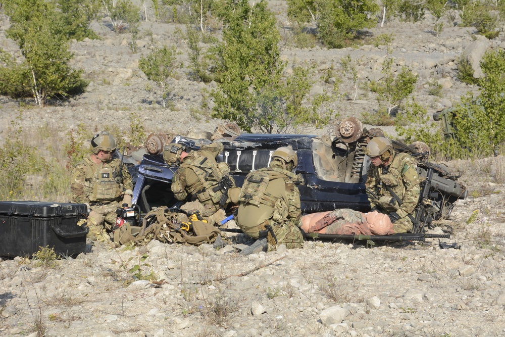 Air Force pararescue specialists train at Northern Strike 18