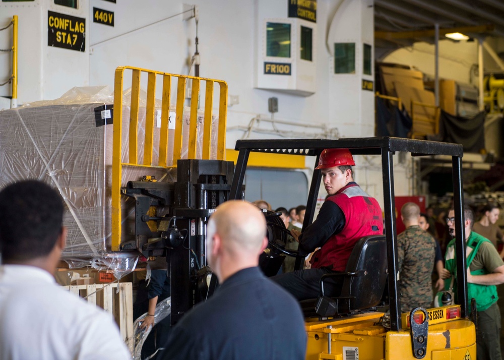 Essex Amphibious Ready Group and 13th Marine Expeditionary Group Exercise