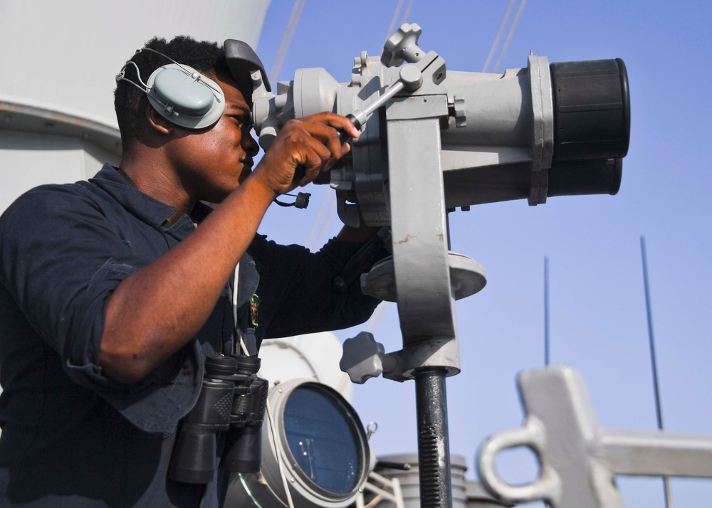 USS The Sullivans (DDG 68)