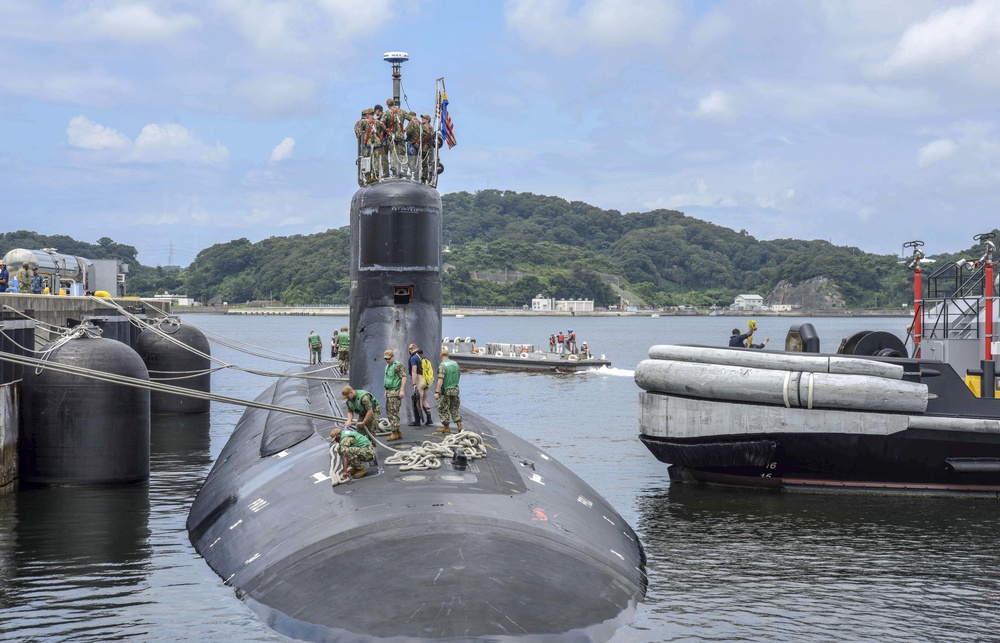 USS Connecticut Visits Yokosuka