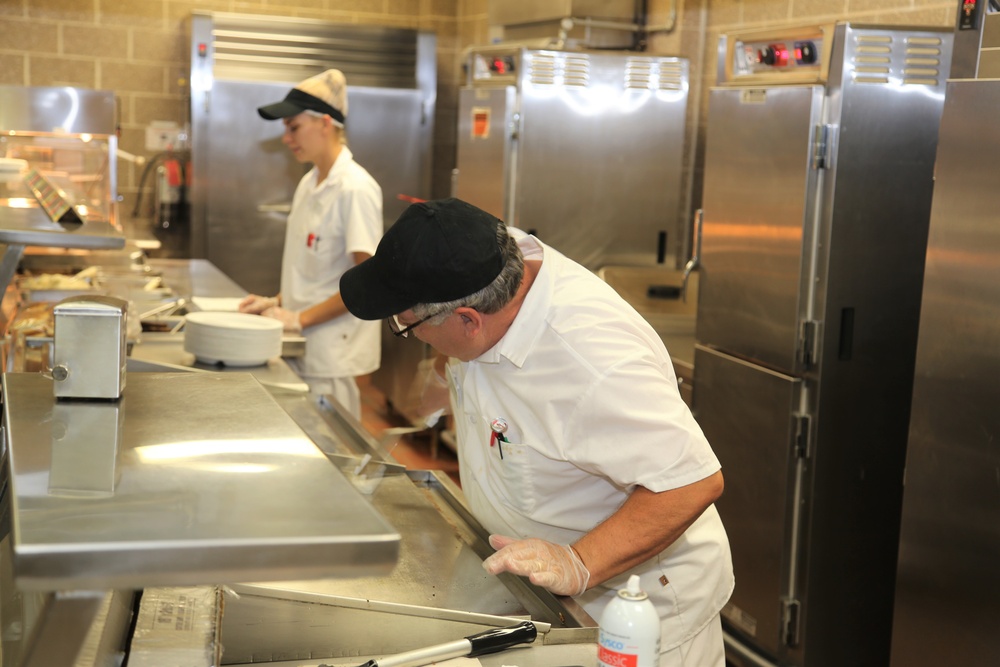 Fort McCoy food-service team supports 2018 CSTX operations