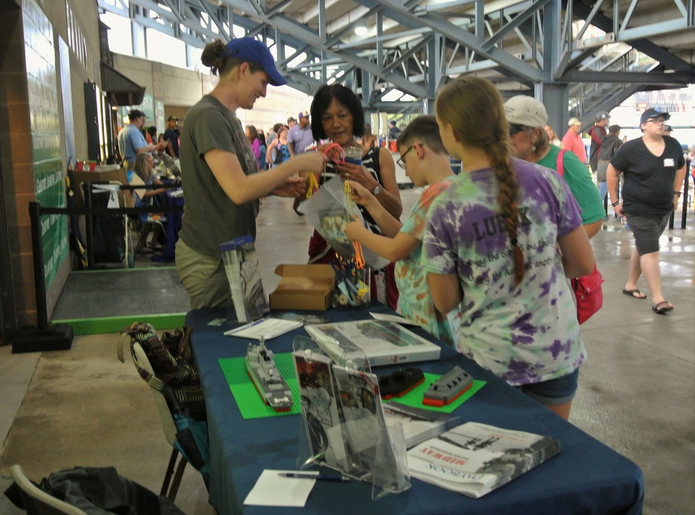 Naval Museum attends Navy Night