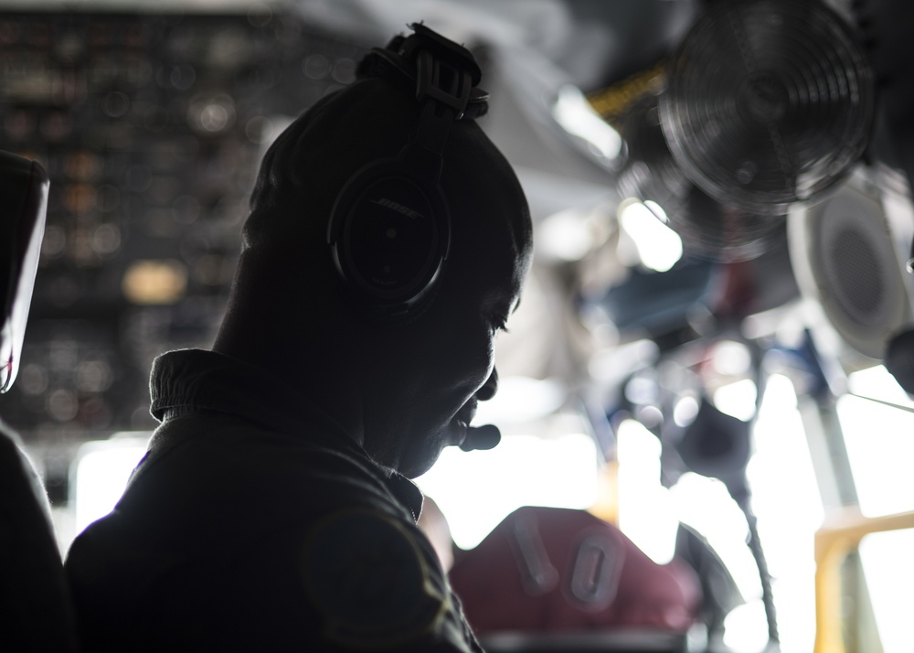 KC-135 Stratotankers with the 121st ARW refuel C-17 Globemaster IIIs with the 437th AW