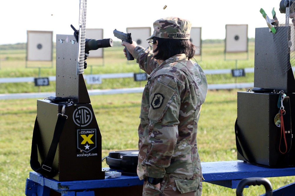 98th Training Division Soldier earns Distinguished Pistol Badge