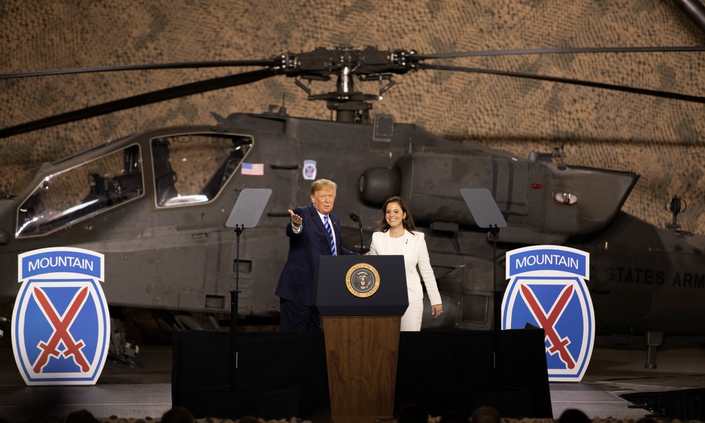 DVIDS Images President Donald J. Trump signs the FY19 NDAA [Image 2