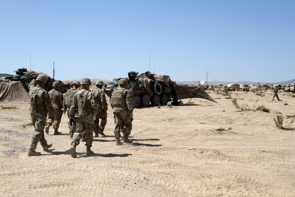 Pa. Guard leadership circulates the field at NTC