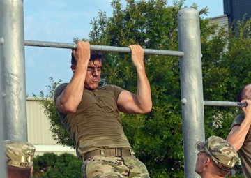 Paratroopers conduct physical fitness test during readiness exercise