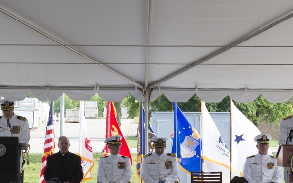 Naval Medical Research Unit-Dayton holds change of command ceremony