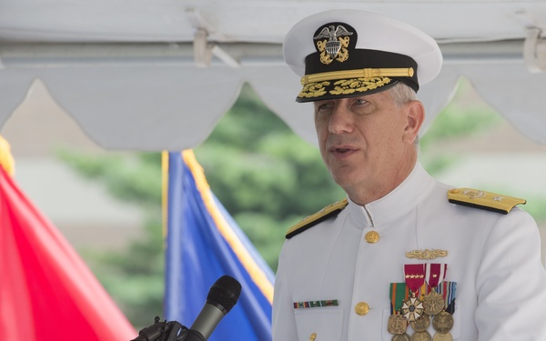 Naval Medical Research Unit-Dayton, holds change of command ceremony