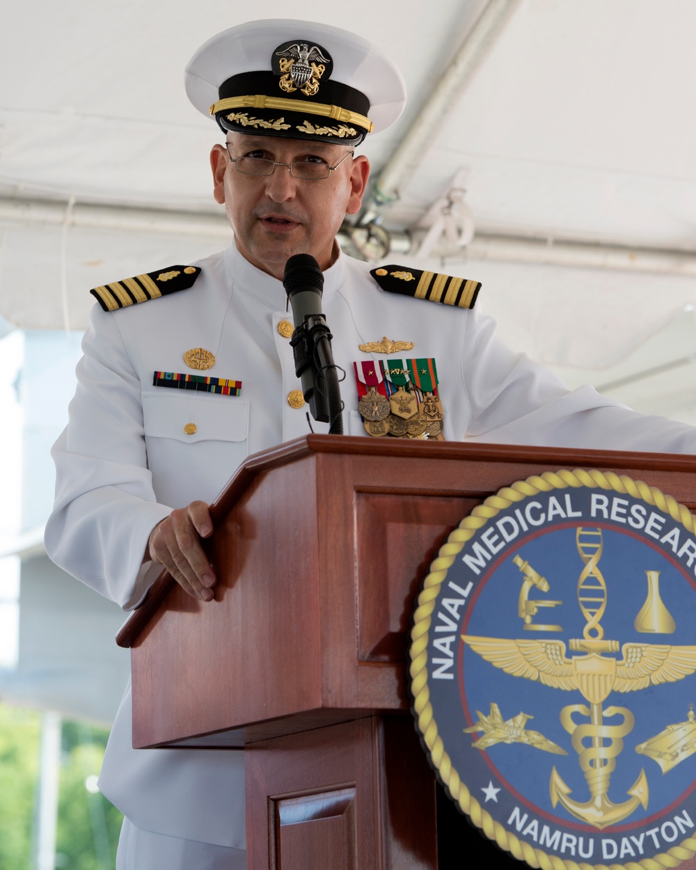 Naval Medical Research Unit-Dayton, holds change of command ceremony