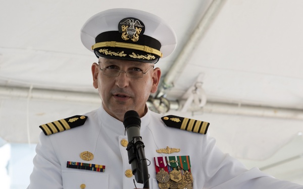 Naval Medical Research Unit-Dayton, holds change of command ceremony