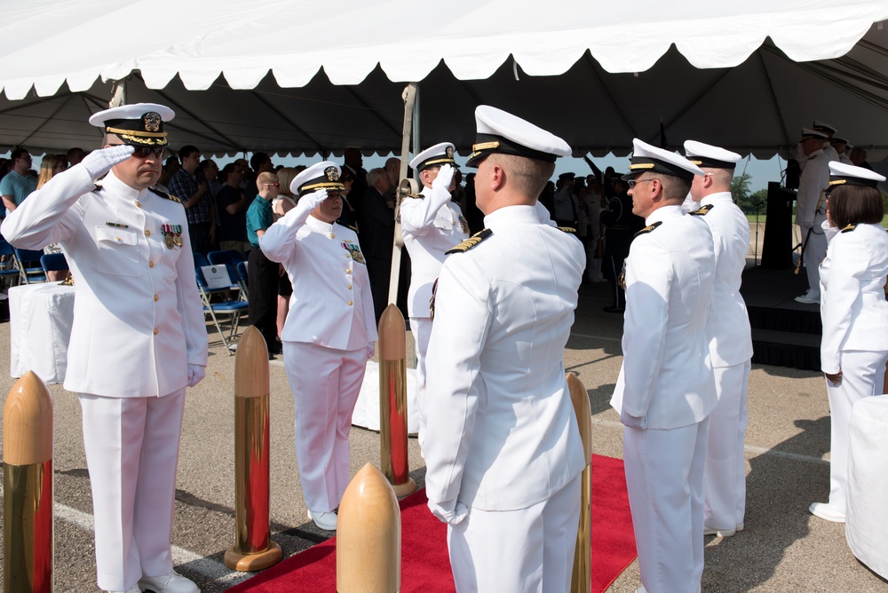 Naval Medical Research Unit-Dayton, holds change of command ceremony