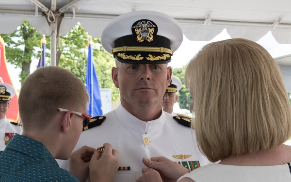 Naval Medical Research Unit-Dayton, holds change of command ceremony