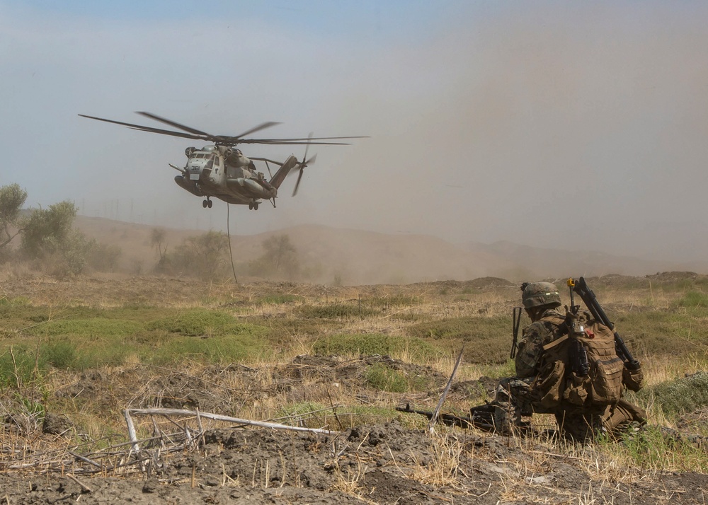 EOTG Marines fast-rope from "Warhorse" Super Stallion