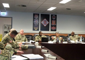 National Guard, active component Signal leaders discuss partnership opportunities in Europe