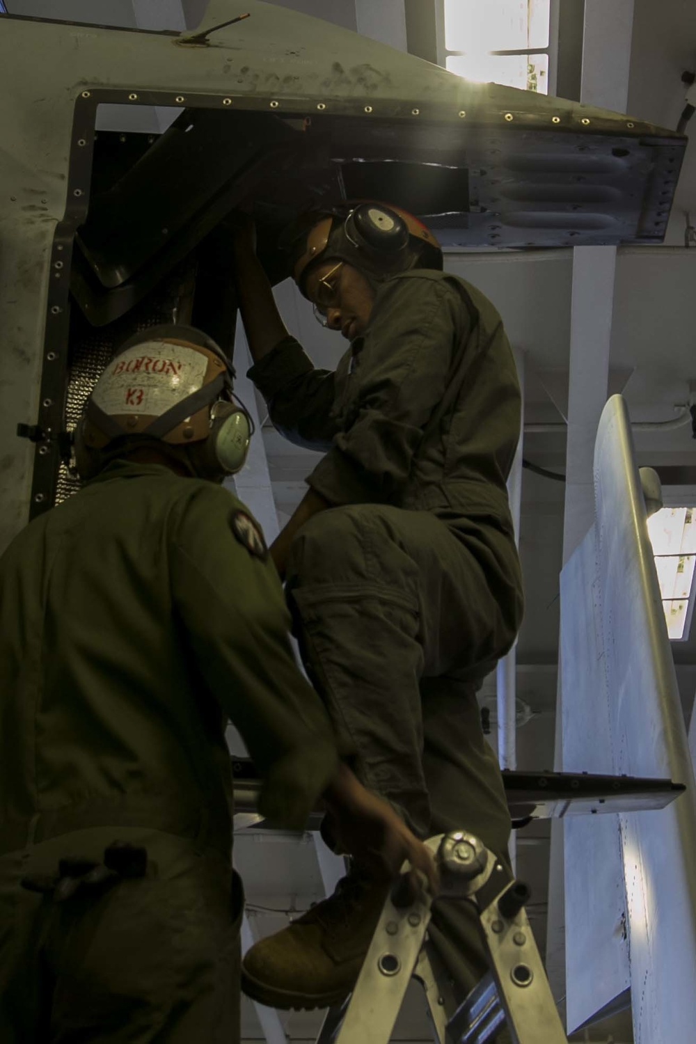 MV-22B Osprey maintenance