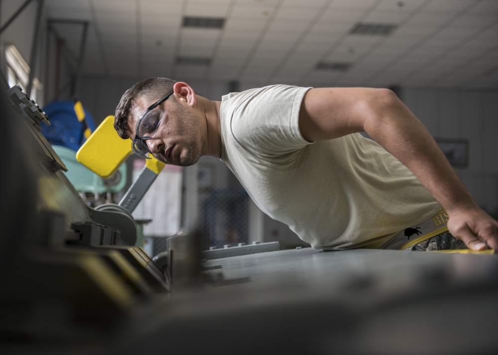 Making sparks fly; Airman finds passion in his work, art