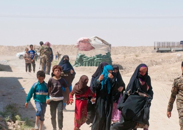 Syrian Democratic Forces Provide Outreach at MEDCAP in Hajin