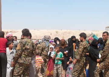 Syrian Democratic Forces Provide Outreach at MEDCAP in Hajin