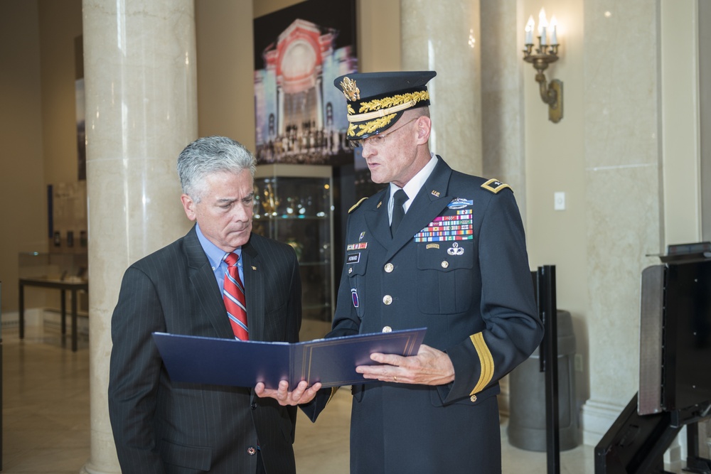 40th and 41st Sergeant at Arms of the U.S. Senate Participate in a Wreath-Laying at the Tomb of the Unknown Soldier