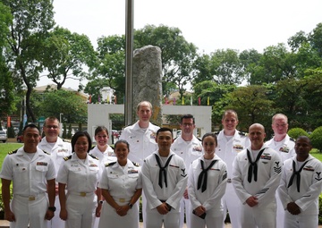 Navy Medicine Global Health Team conducts trauma exchange in Vietnam
