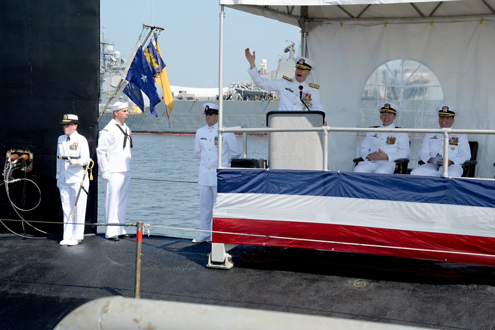 USS John Warner (SSN 785) Change of Command